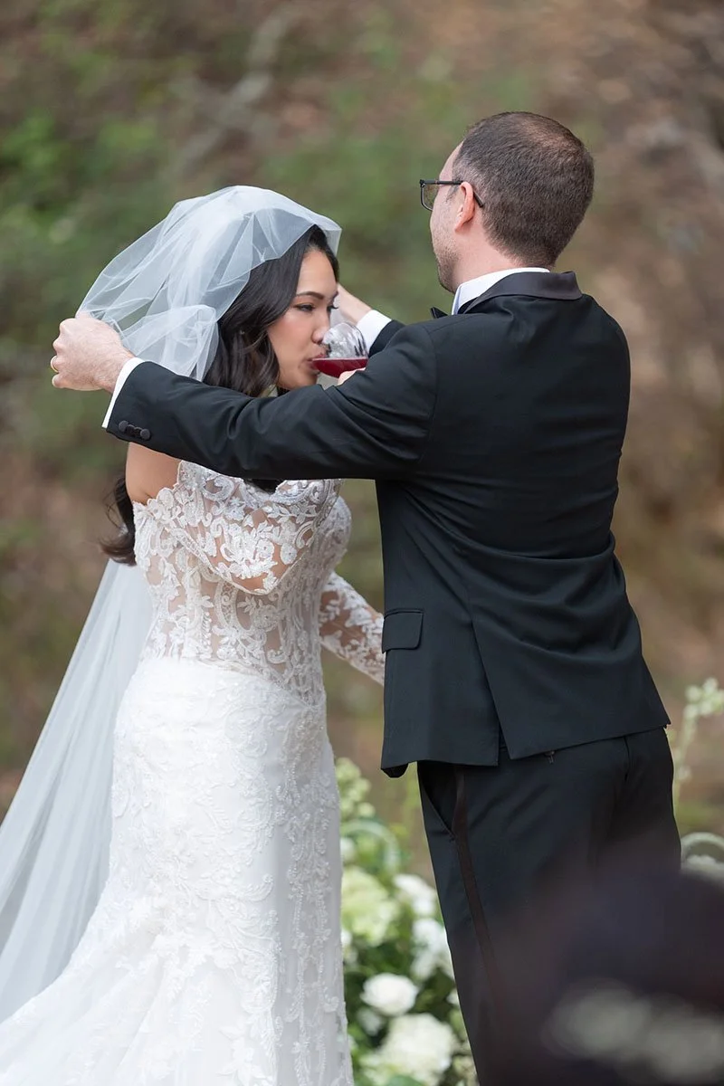 Christian_Jennifer_Wedding_Sneak_Peeks-15.jpg