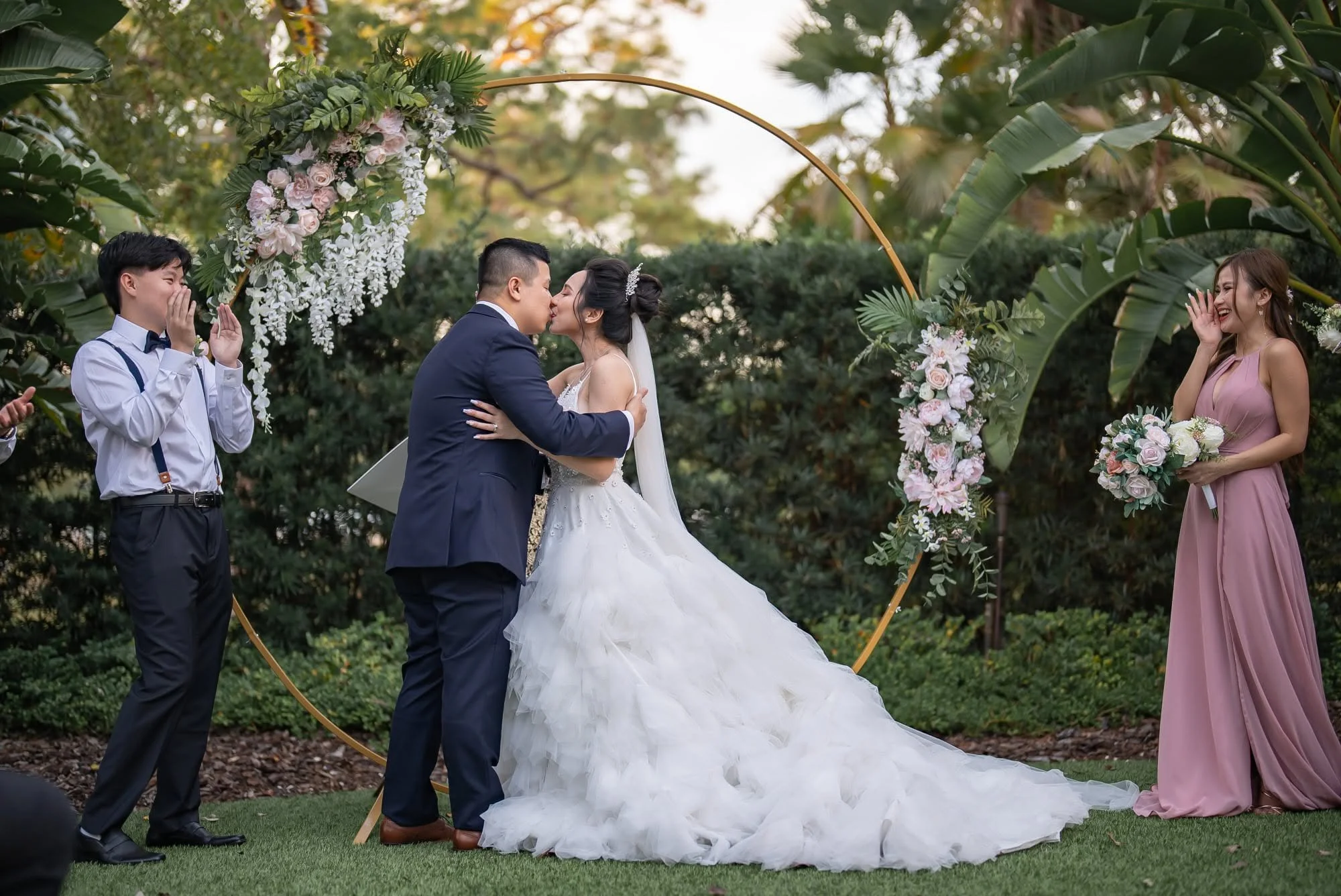 bach-trang-tampa-garden-club-wedding-46.jpg