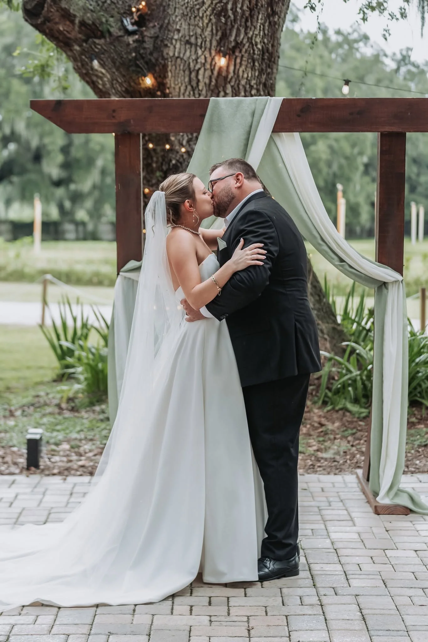 Austin and Caitlyn wedding at Ever After Farms, Seffner, FL, photo 37 by Henry M Production