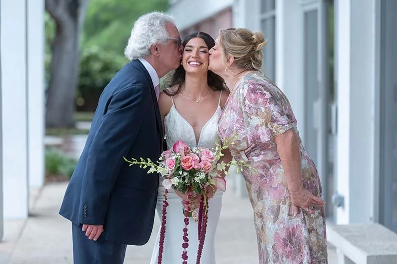 Kyle_Marisa_Wedding_Day_Sneak_Peeks (29).jpg