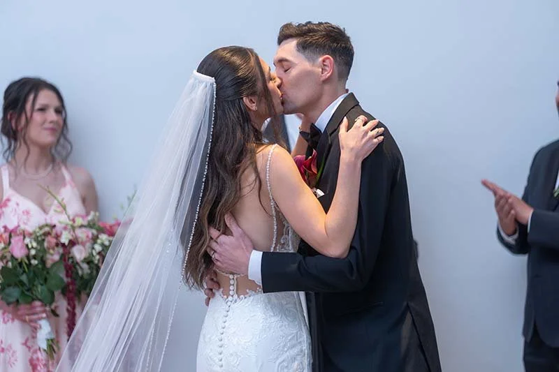 Kyle_Marisa_Wedding_Day_Sneak_Peeks (48).jpg