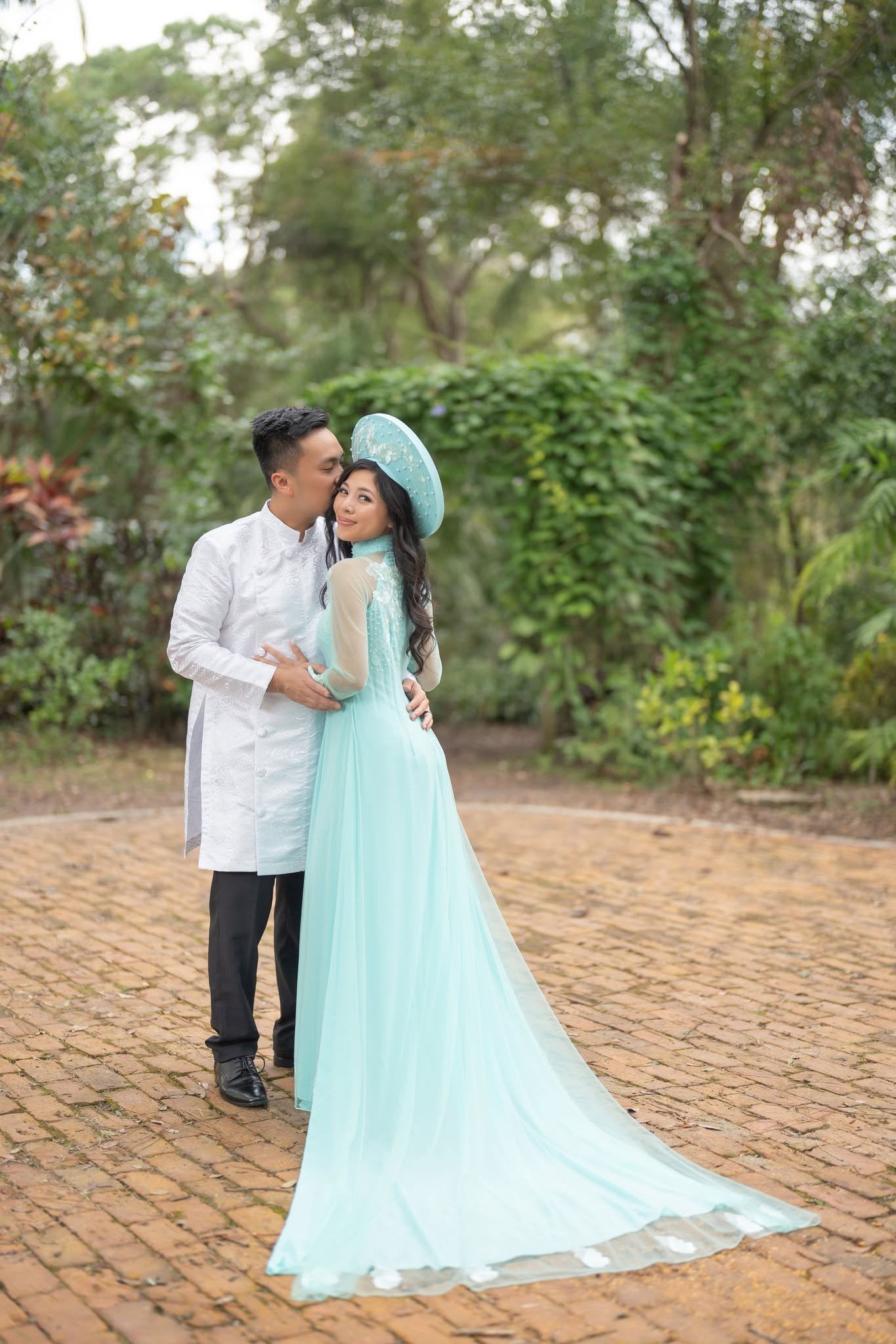 phi-loannie-canvas-event-venue-wedding-01.jpg