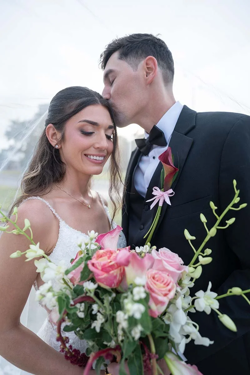 Kyle_Marisa_Wedding_Day_Sneak_Peeks (62).jpg