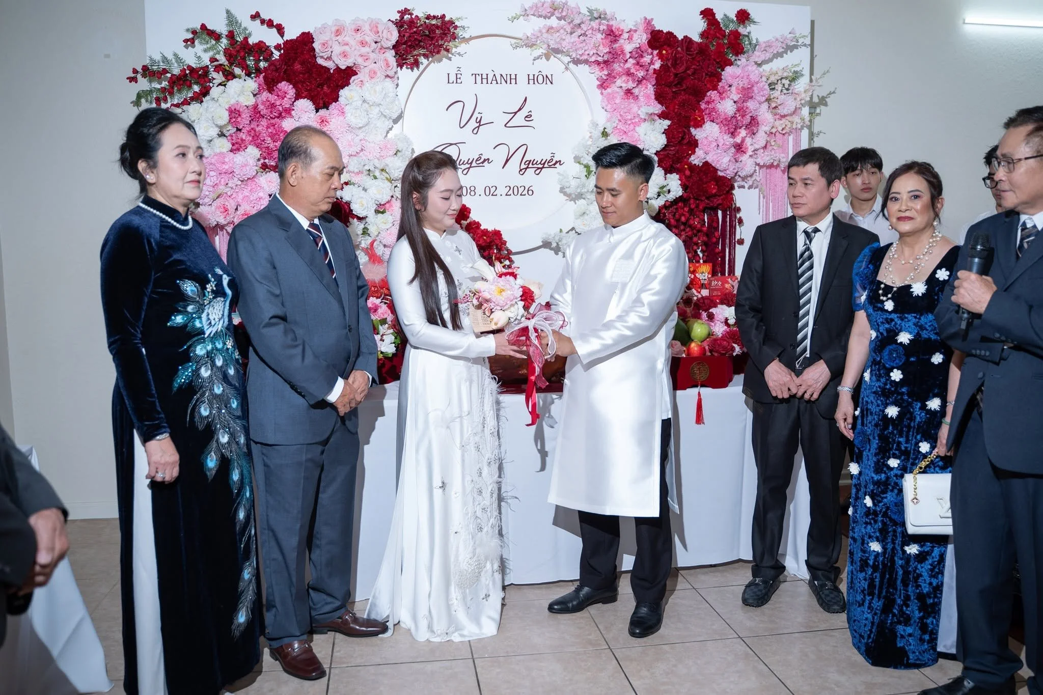 Vy and Quyen Vietnamese wedding at Milander Center, Hialeah, FL, photo 12 by Henry M Production