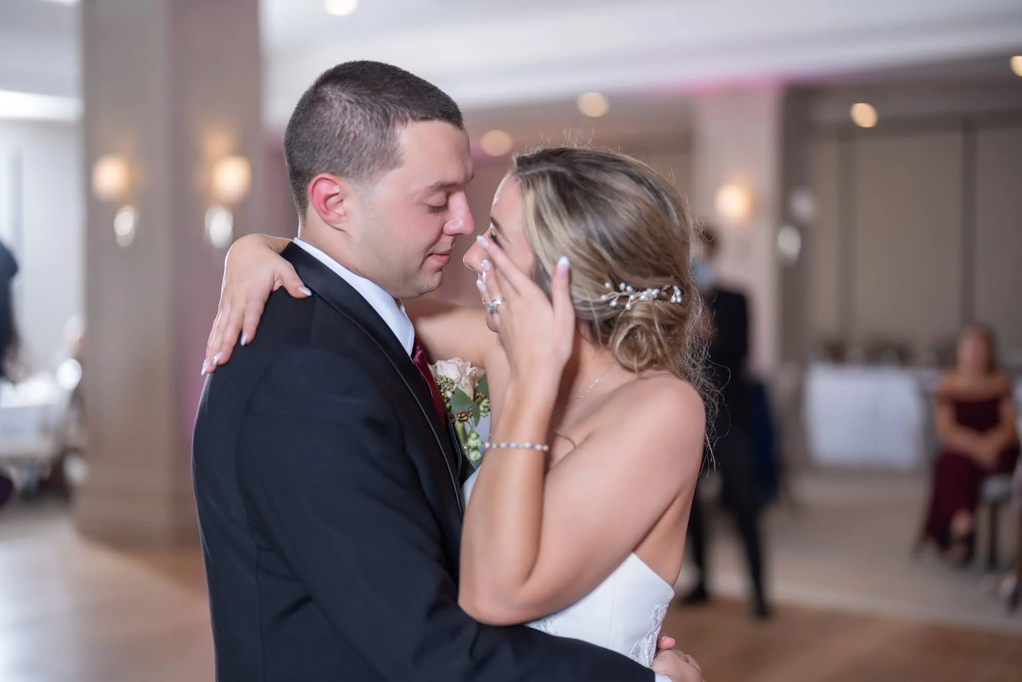 chris-emily-vineyards-country-club-63.jpg