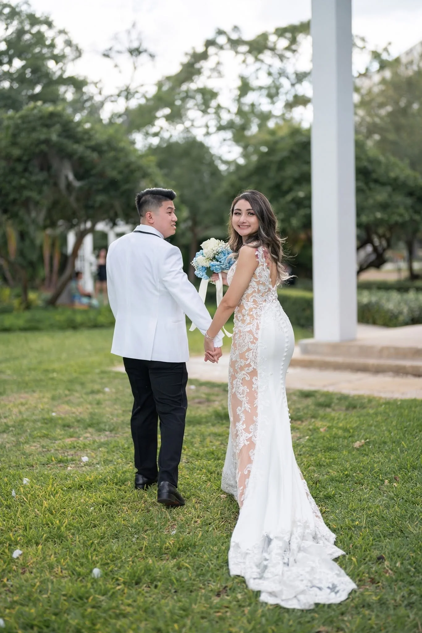 phi-michelle-tampa-garden-club-wedding-40.jpg