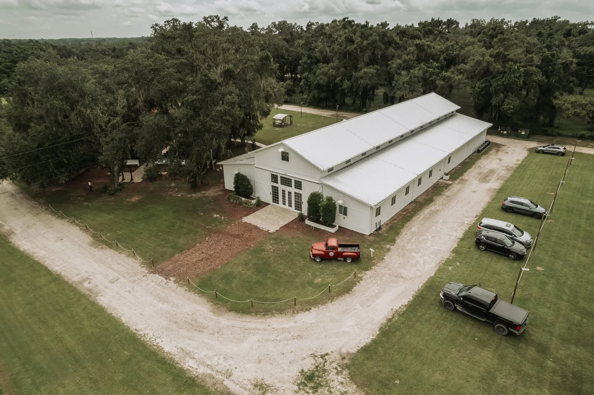 Austin and Caitlyn wedding at Ever After Farms, Seffner, FL, photo 4 by Henry M Production