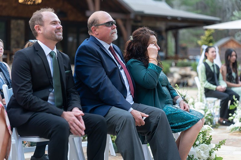Christian_Jennifer_Wedding_Sneak_Peeks-8.jpg