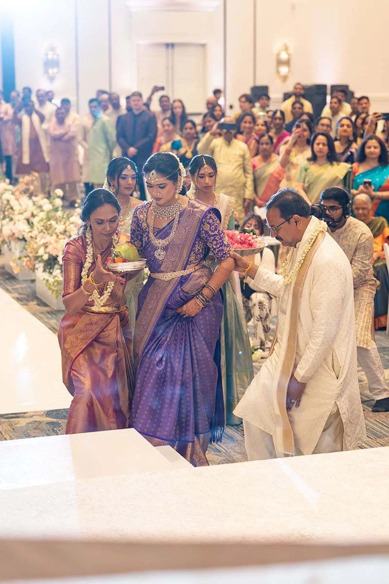 Vik_Meghana_Sneak_Peeks-37.jpg