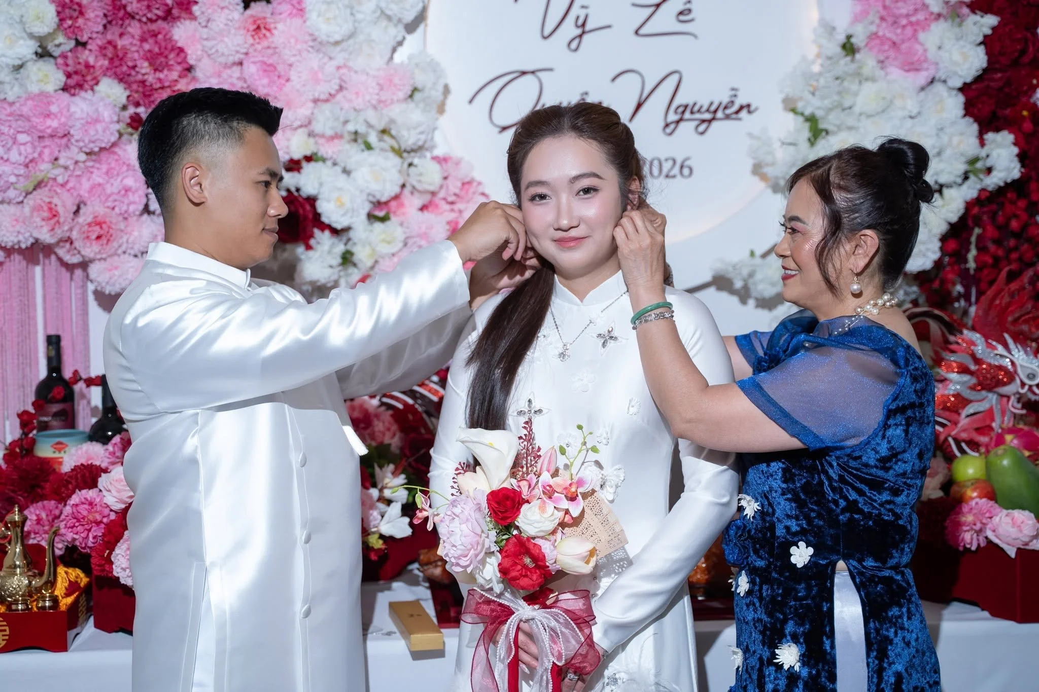 Vy and Quyen Vietnamese wedding at Milander Center, Hialeah, FL, photo 15 by Henry M Production