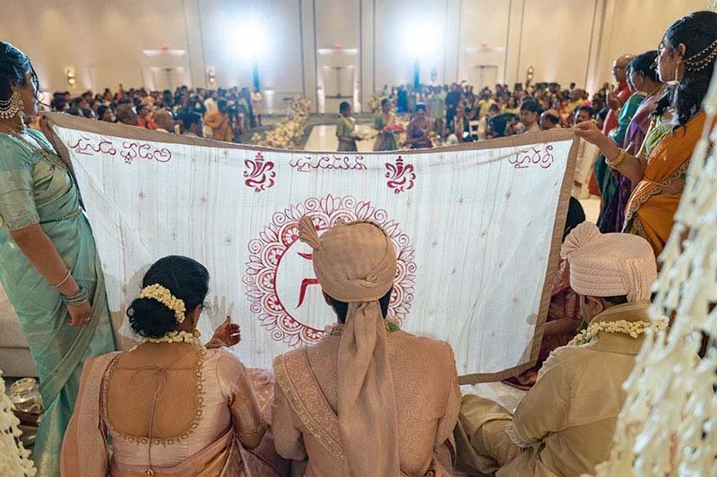 Vik_Meghana_Sneak_Peeks-35.jpg