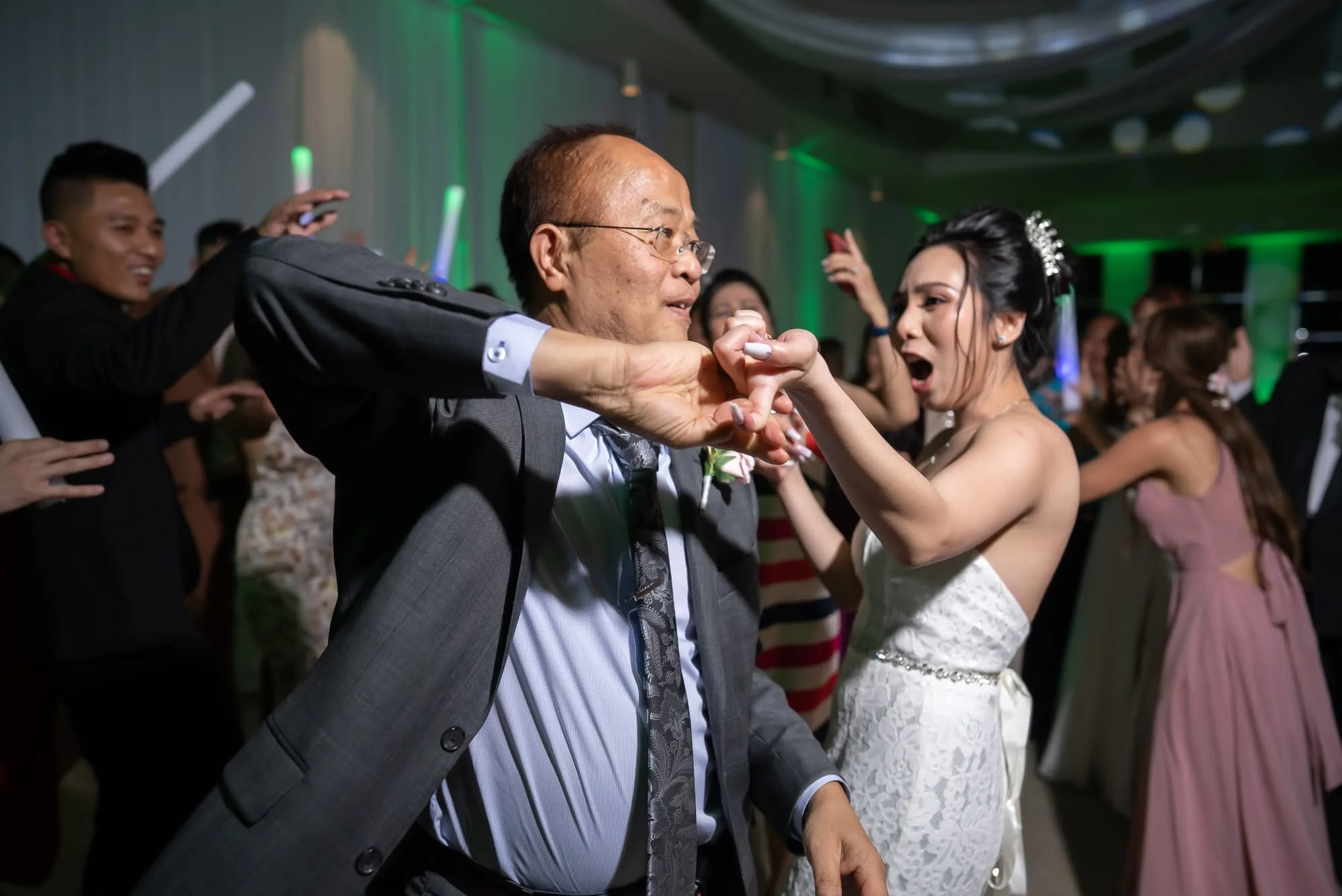 bach-trang-tampa-garden-club-wedding-72.jpg