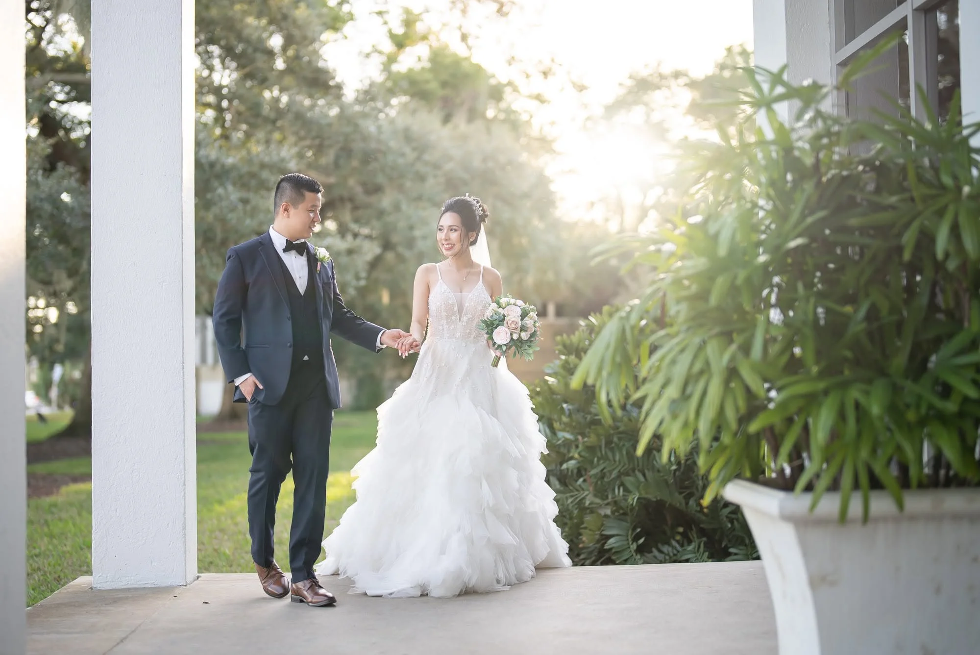 bach-trang-tampa-garden-club-wedding-27.jpg