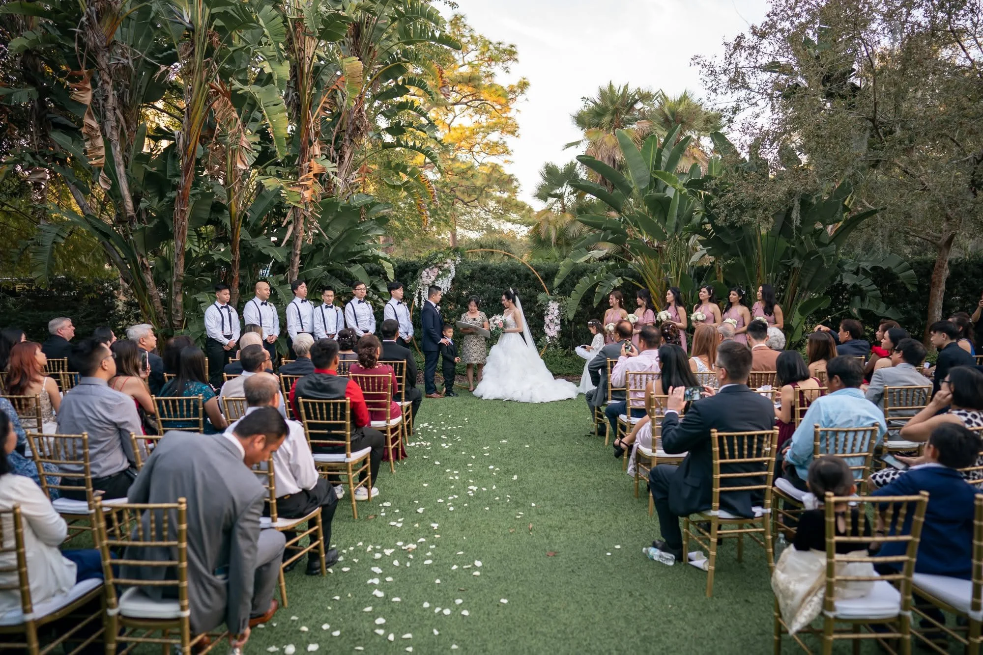 bach-trang-tampa-garden-club-wedding-35.jpg