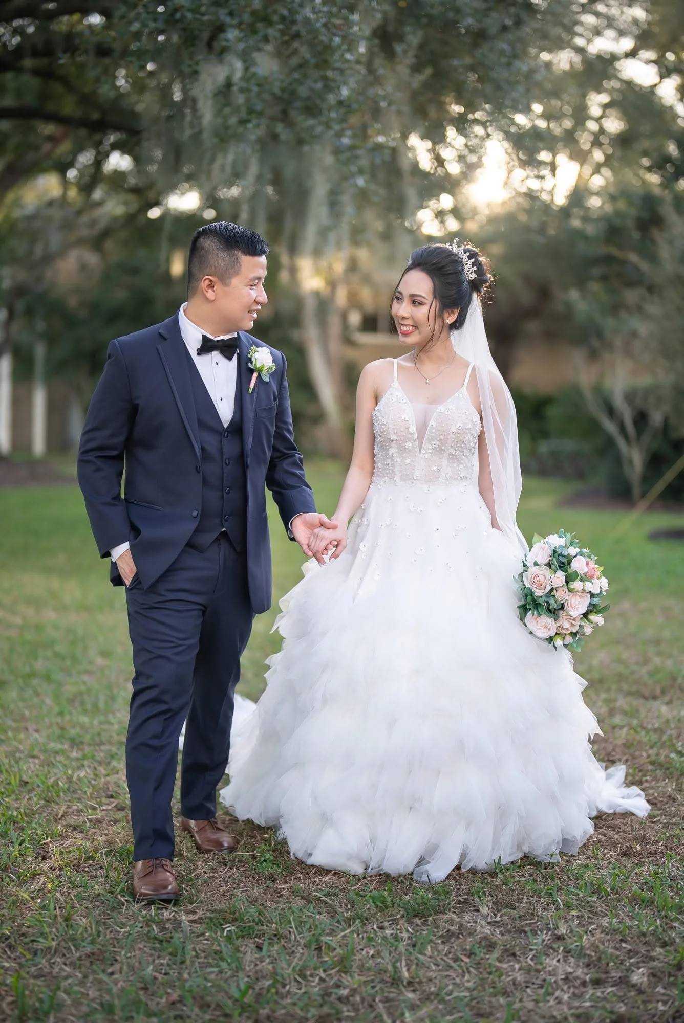 bach-trang-tampa-garden-club-wedding-26.jpg