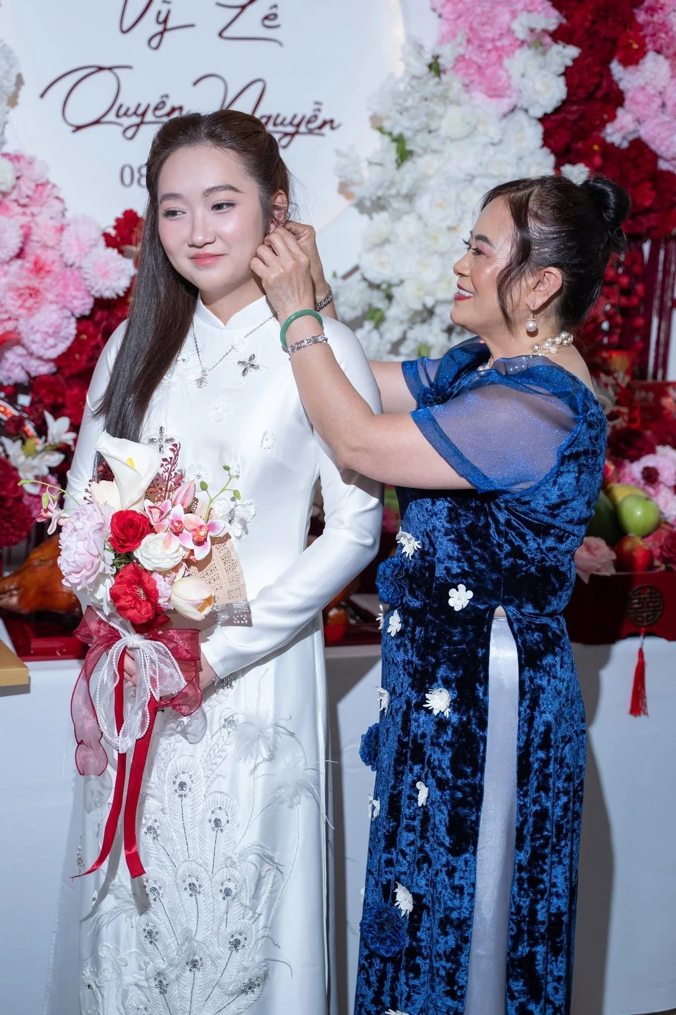 Vy and Quyen Vietnamese wedding at Milander Center, Hialeah, FL, photo 14 by Henry M Production