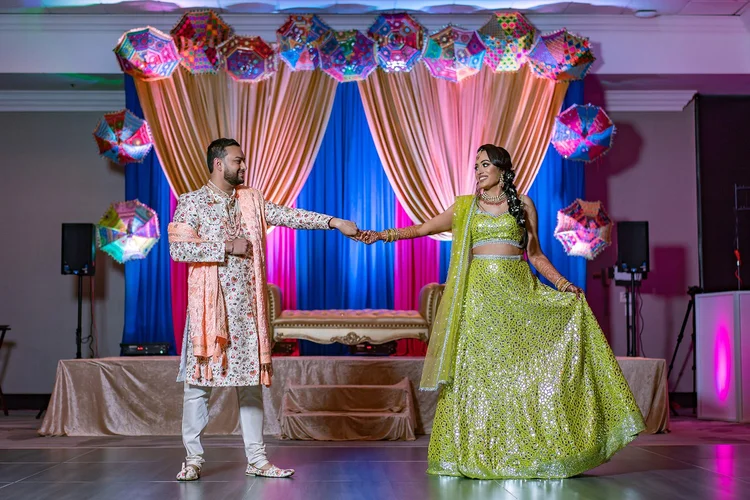 Sangeet and Garba at an Indian wedding in Tampa photographed by Henry M Production