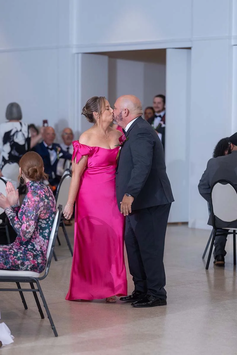 Kyle_Marisa_Wedding_Day_Sneak_Peeks (74).jpg