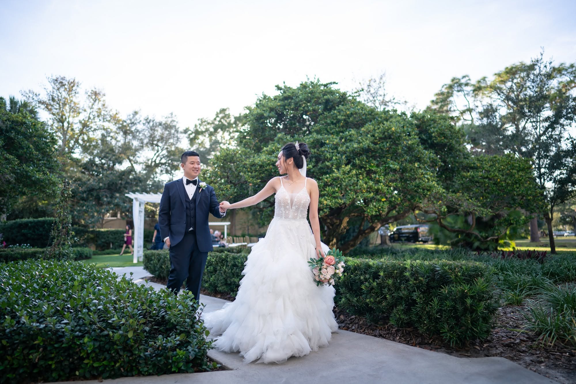 bach-trang-tampa-garden-club-wedding-24.jpg