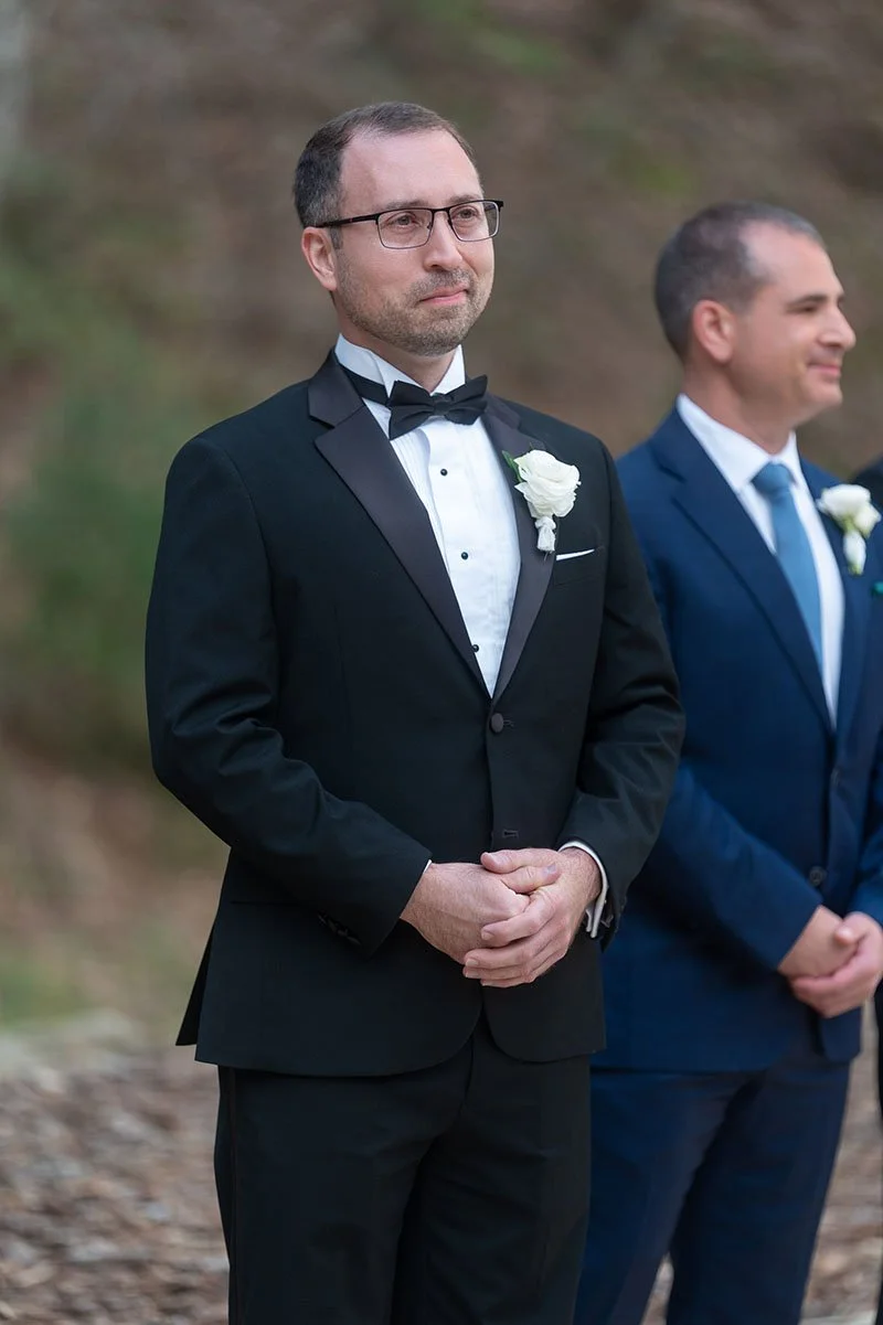 Christian_Jennifer_Wedding_Sneak_Peeks-4.jpg