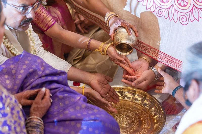 Vik_Meghana_Sneak_Peeks-40.jpg