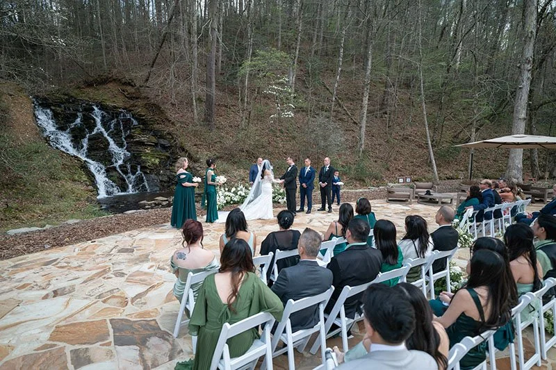 Christian_Jennifer_Wedding_Sneak_Peeks-10.jpg