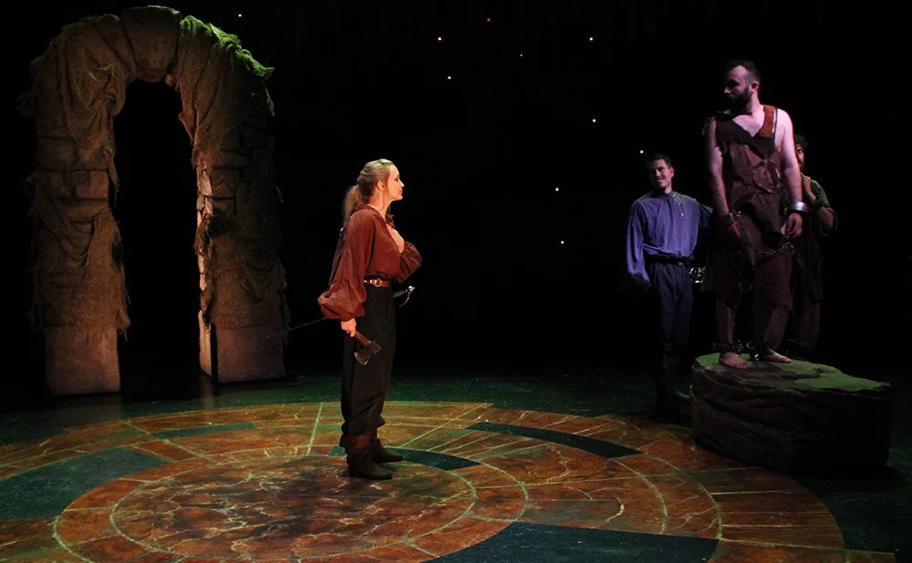 Alana as ensemble in SUEÑO