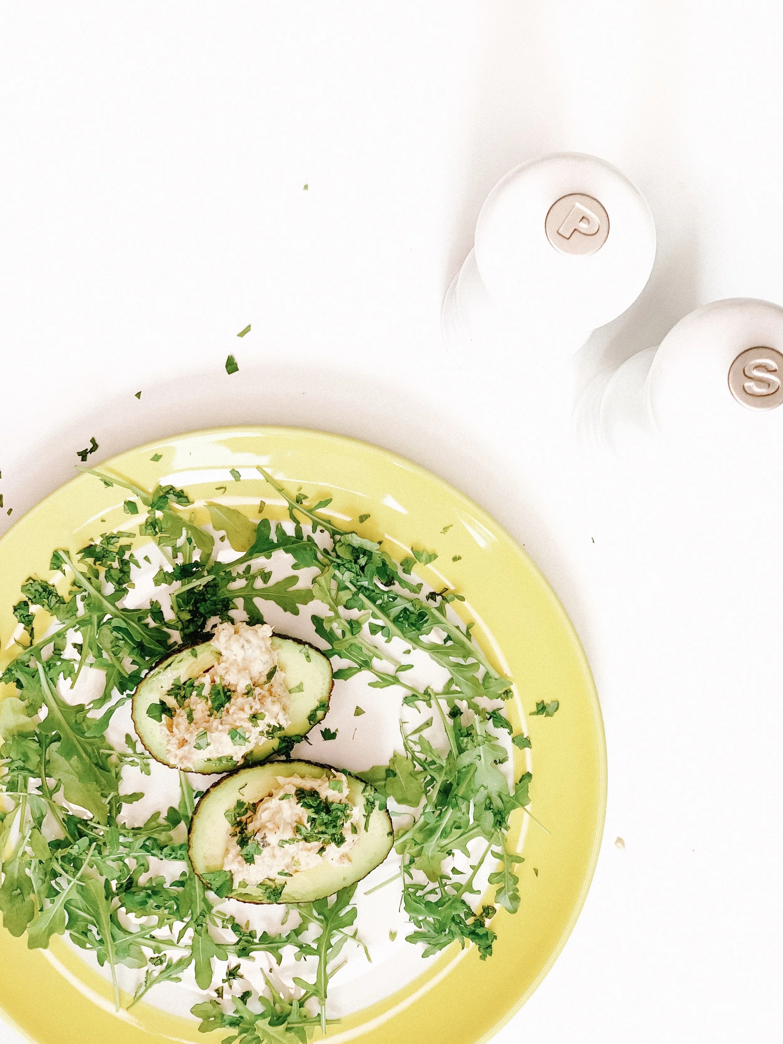 Spicy Tuna Avocado Boats