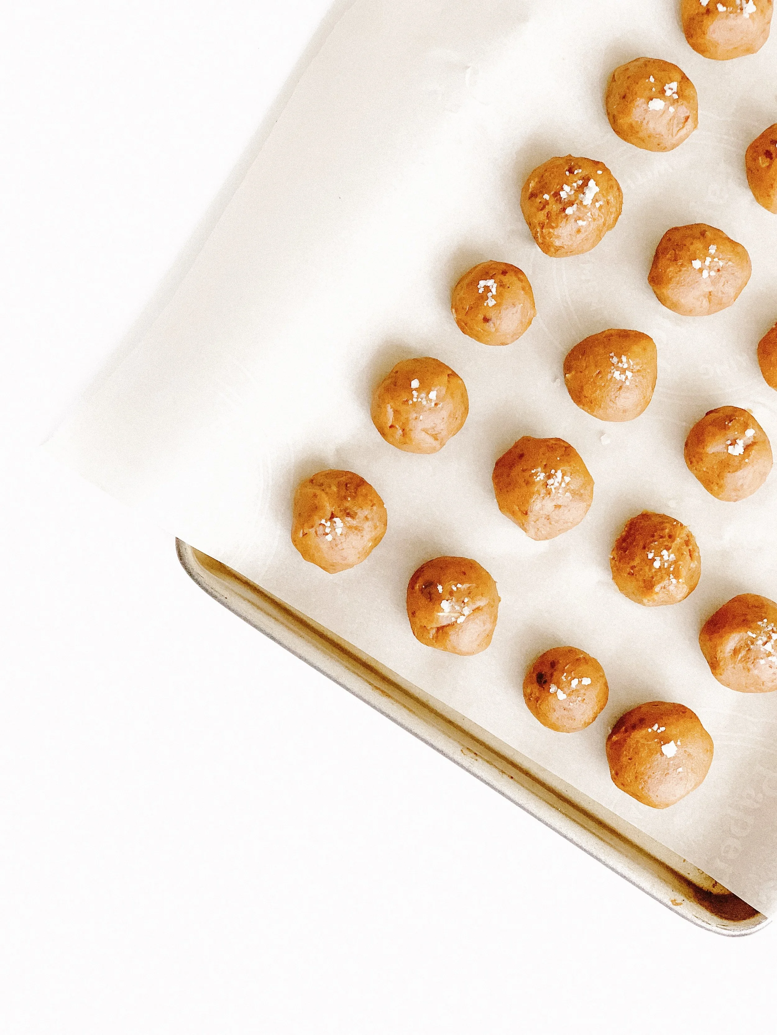 Salted Caramel Pumpkin Spice Protein Balls (AIP, GF, DF, Paleo)