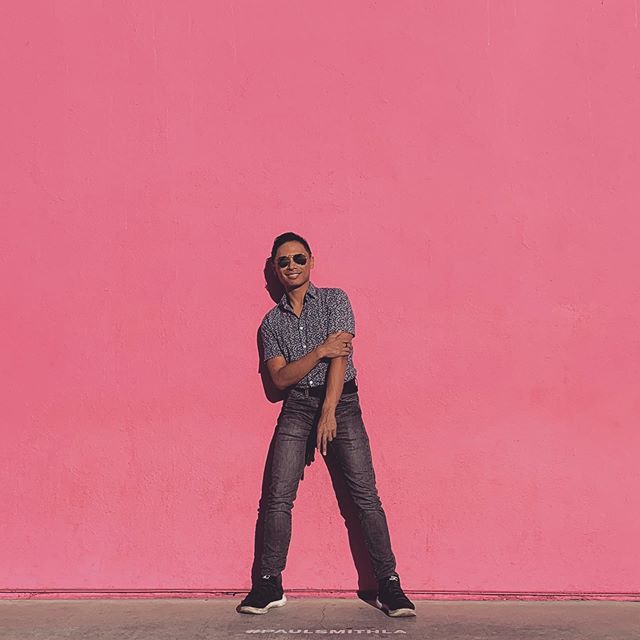So fuckin' touristy! #paulsmithla #sopink