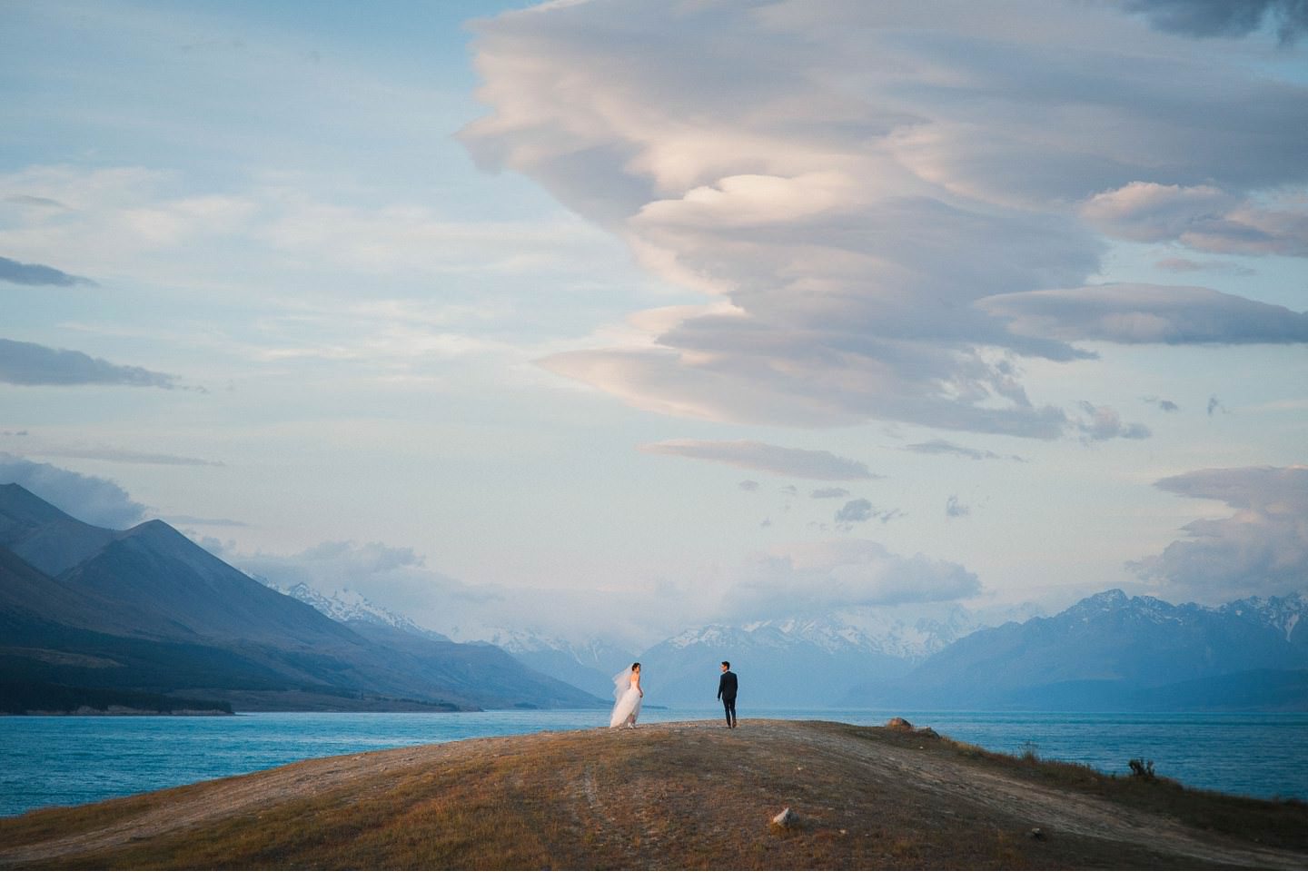 Lake-Pukaki-Pre-Wedding-Session-021.jpg