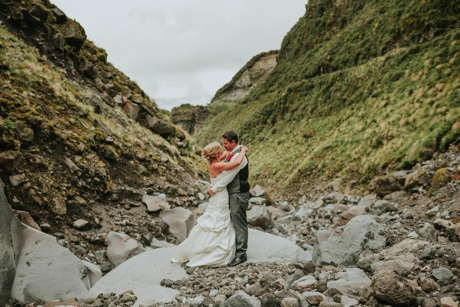 Jane + Matt / Taranaki Wedding