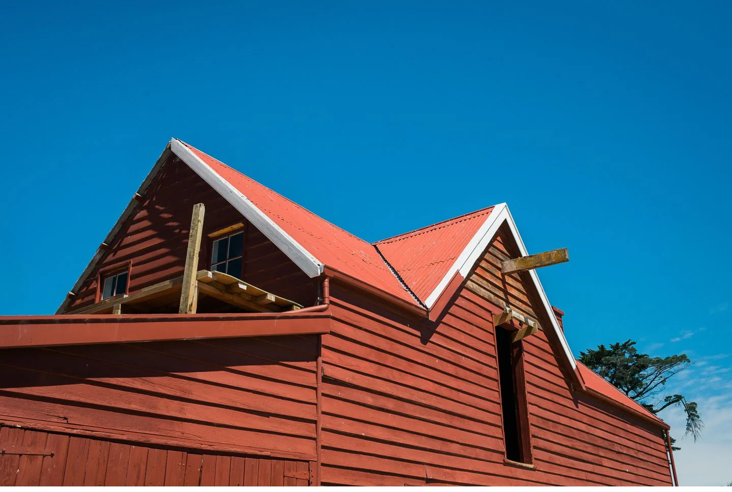 003 - Cossars Wineshed Wedding Photographer.jpg