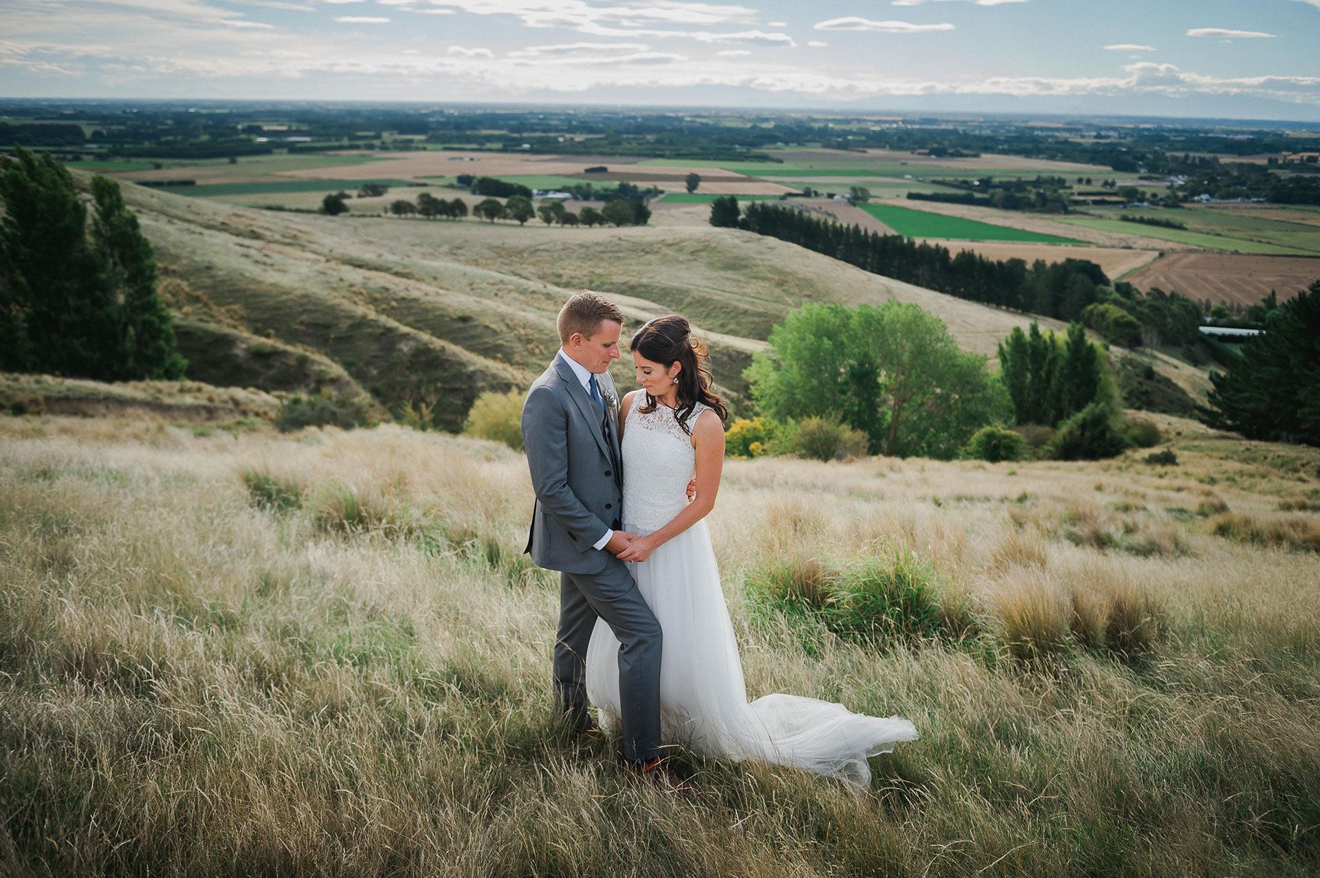 Jess + Phil / Cossars Wineshed Wedding