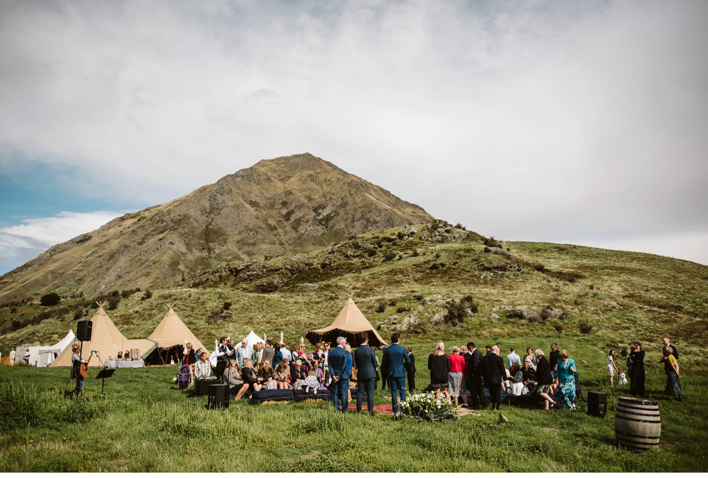 wanaka-tipi-wedding-photographer-016.jpg