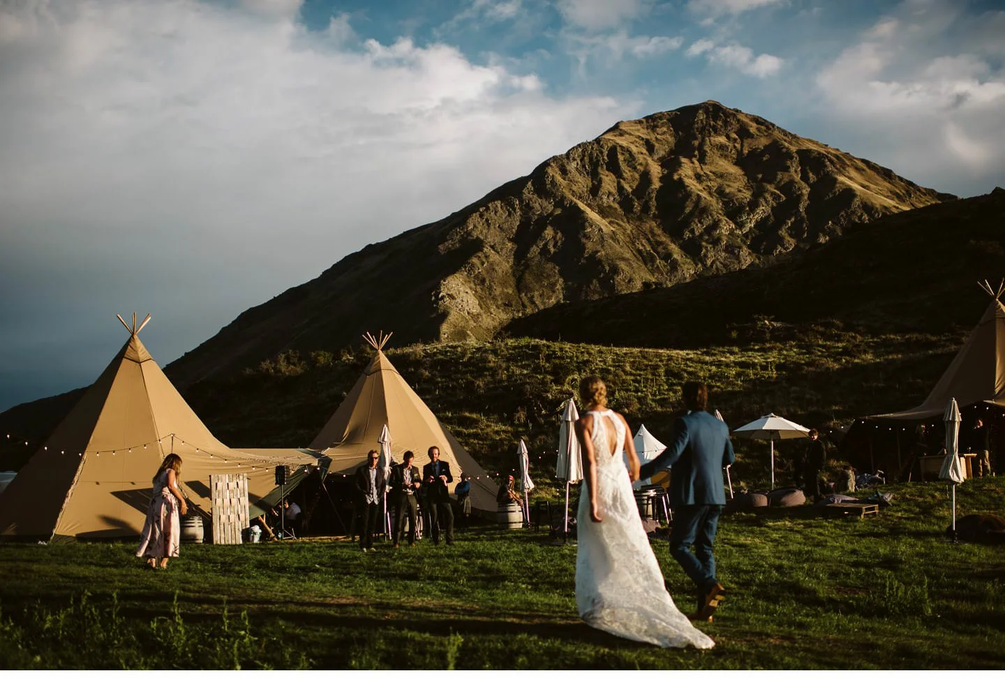 wanaka-tipi-wedding-photographer-052.jpg