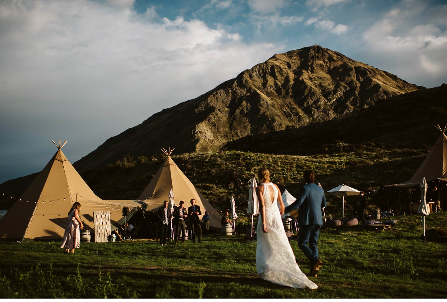 wanaka-tipi-wedding-photographer-052.jpg