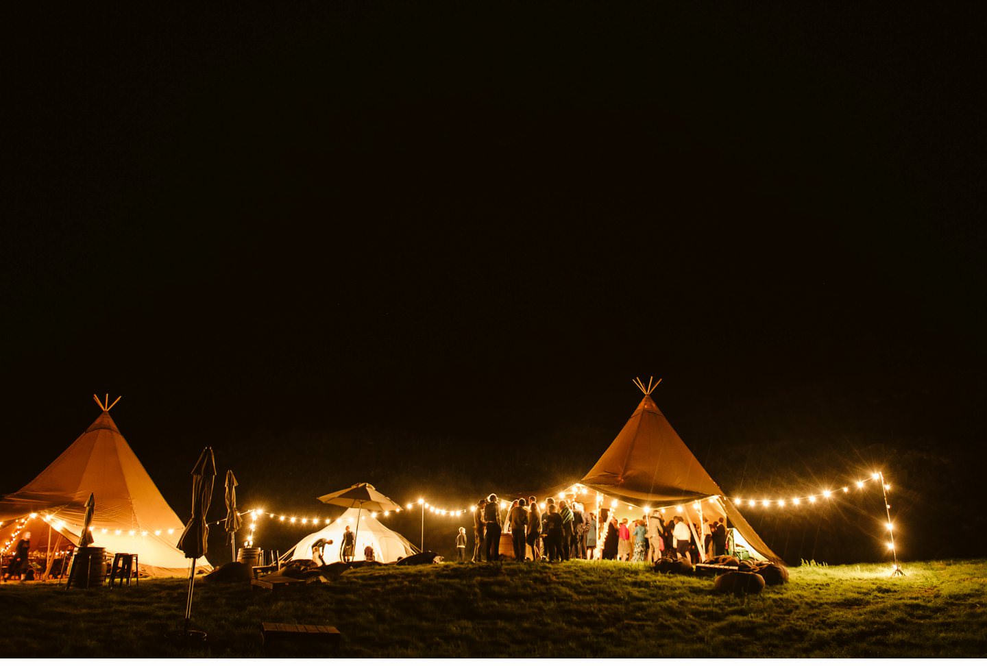 wanaka-tipi-wedding-photographer-059.jpg