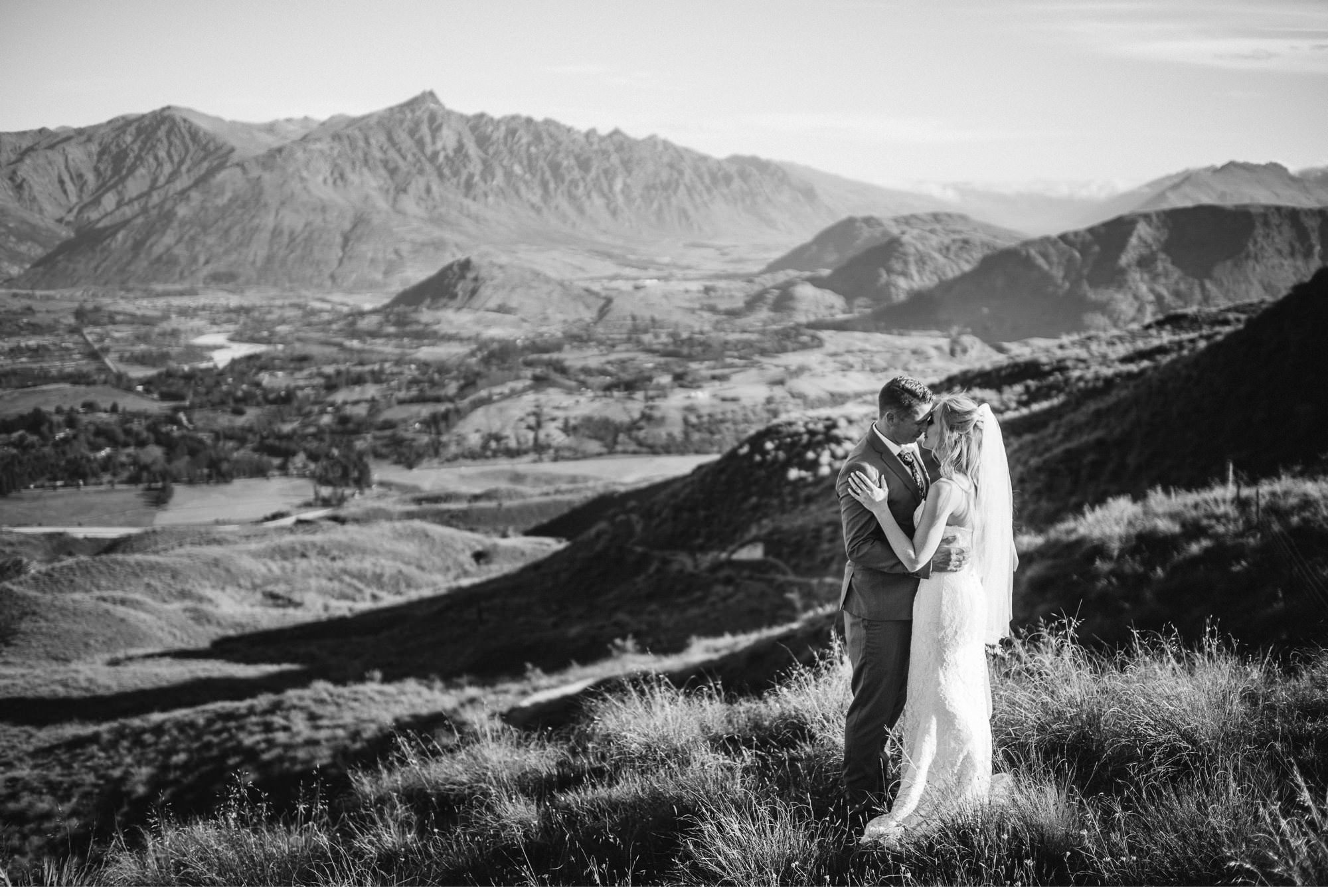 Queenstown Heli Elopement Photographer-027.jpg