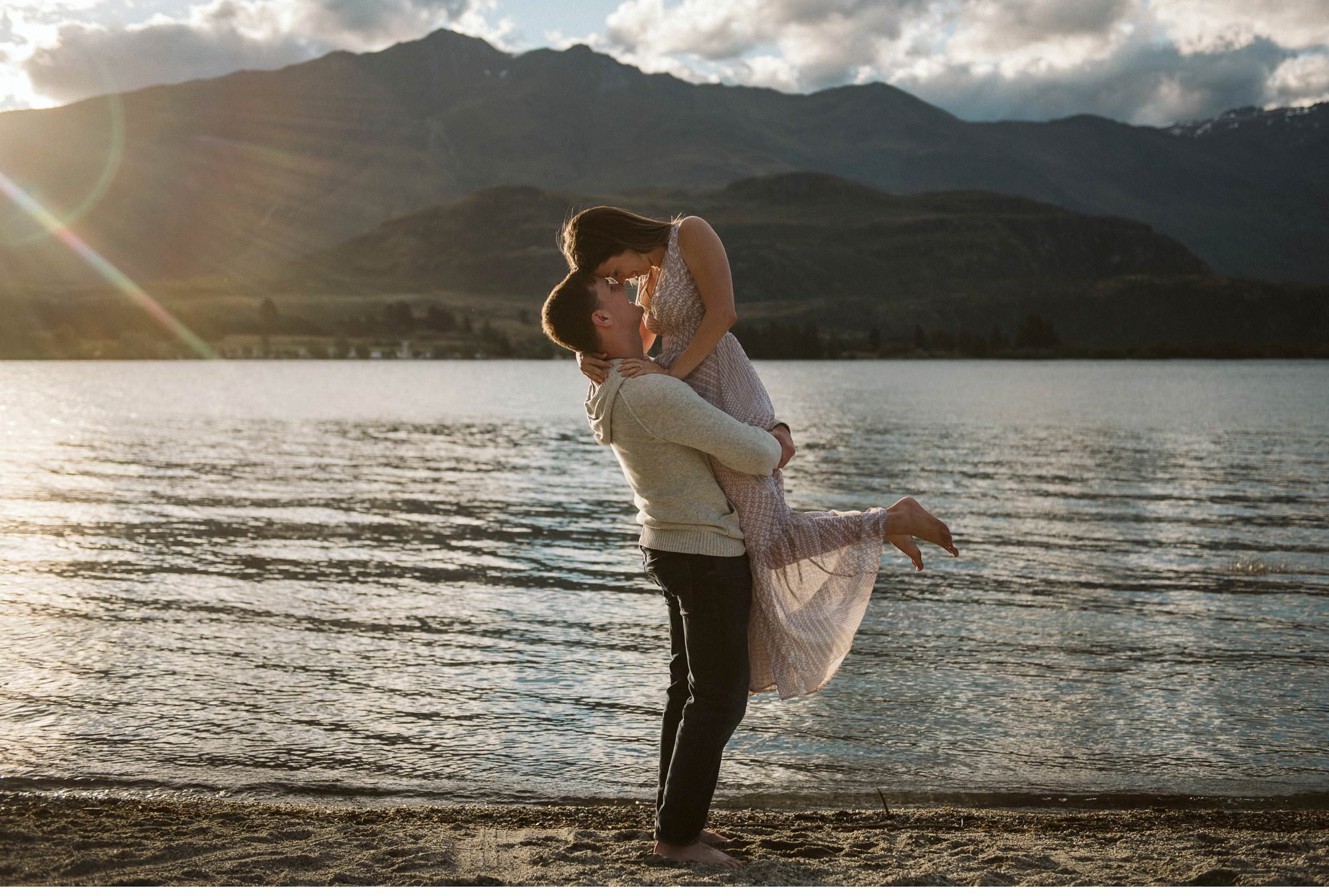 Lake Wanaka Engagement Photography-016.jpg