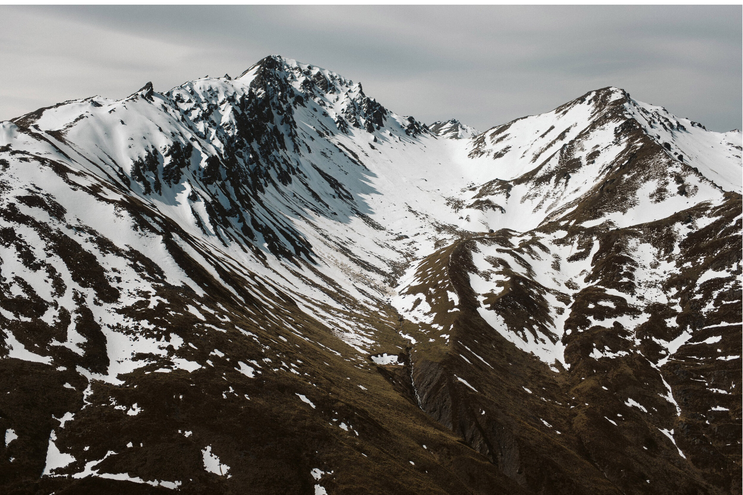 Dragonfly-Peak-Wanaka-Elopement-Photographer-003.jpg