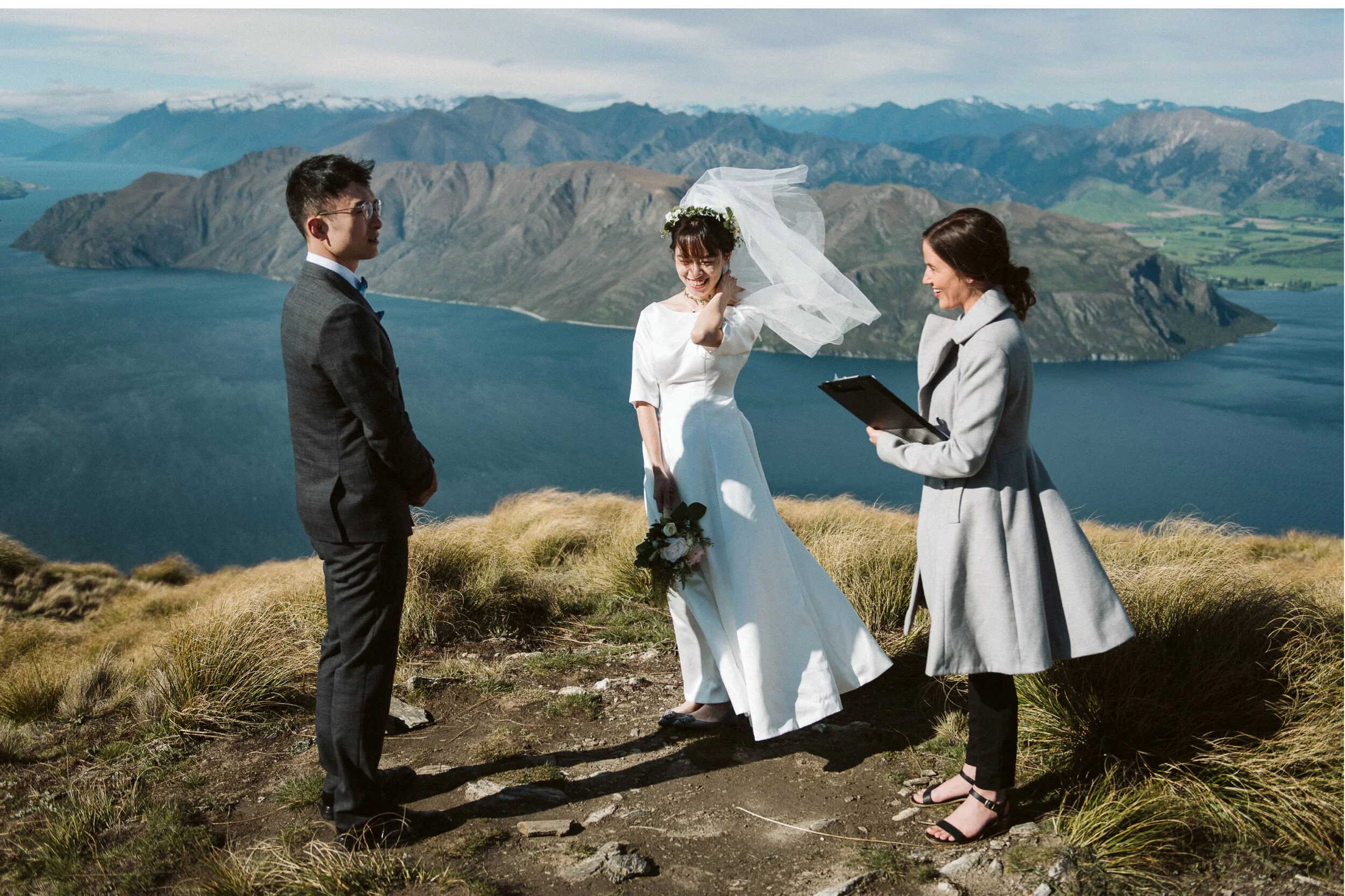 Dragonfly-Peak-Wanaka-Elopement-Photographer-019.jpg