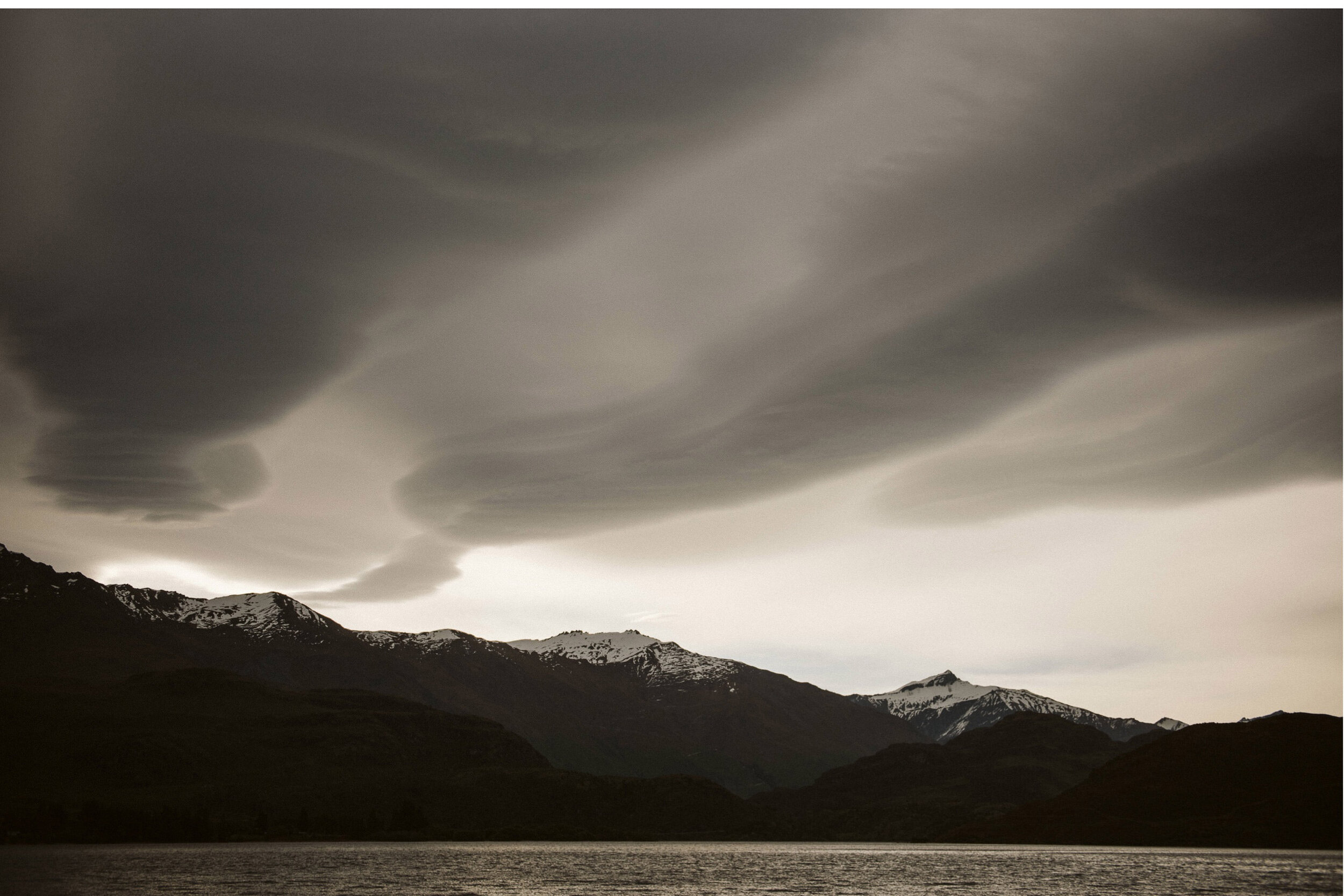 Wanaka-Pre-wedding-Photographer-007.jpg