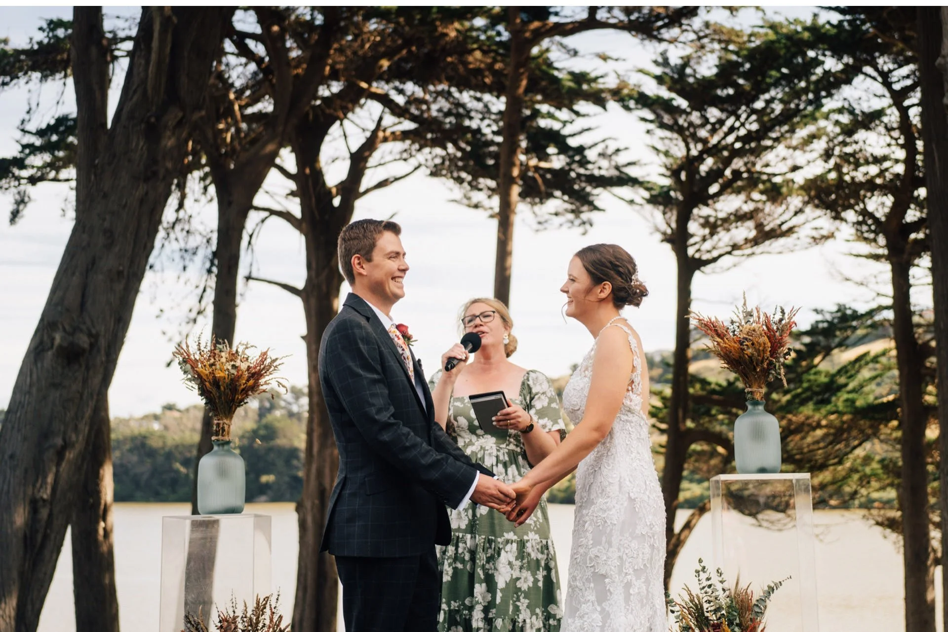 028_Dunedin Lochend Woolshed Wedding Photography.jpg