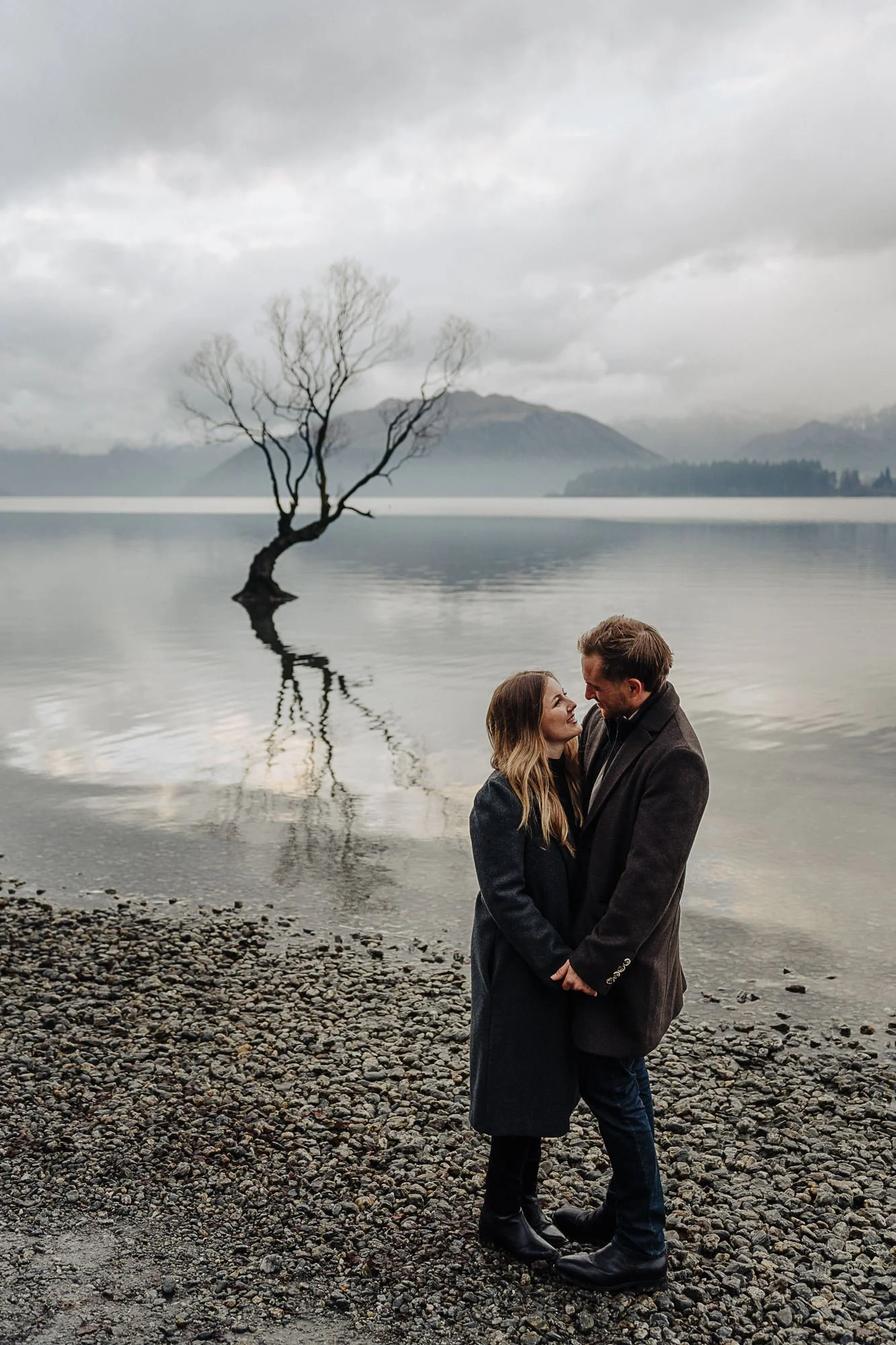 004 - Lake Wanaka Surprise Proposal Photography.jpg