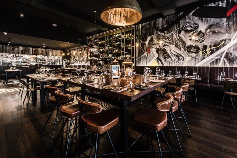 alanadimou-eastsidegrill1.jpg