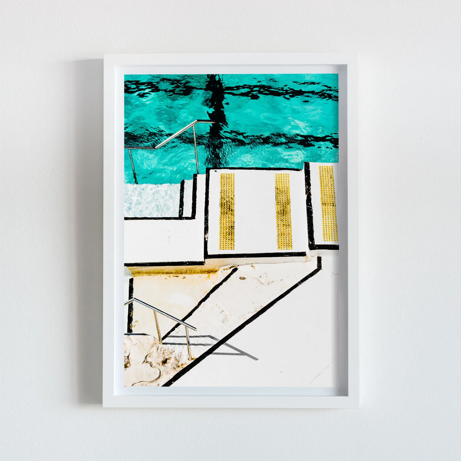 alanadimou-bondiicebergs-frame.jpg