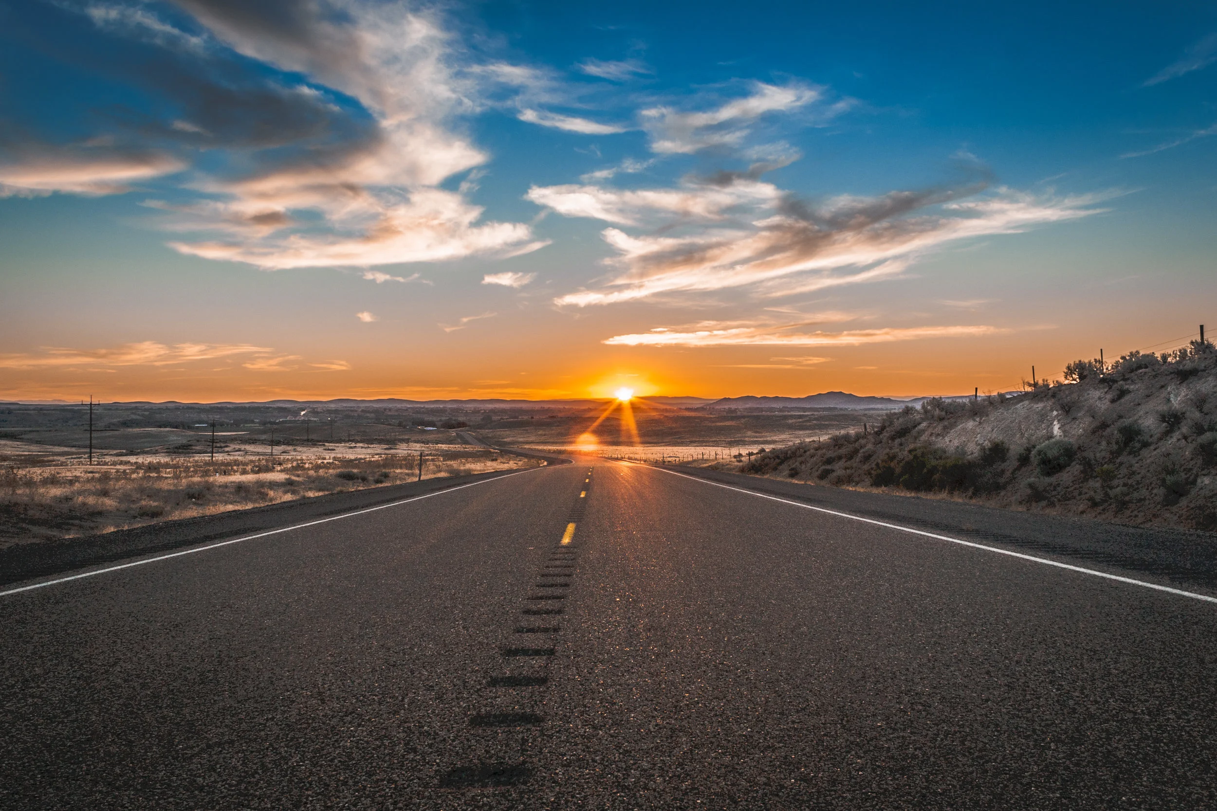 Sunset on the way to Bend.jpg
