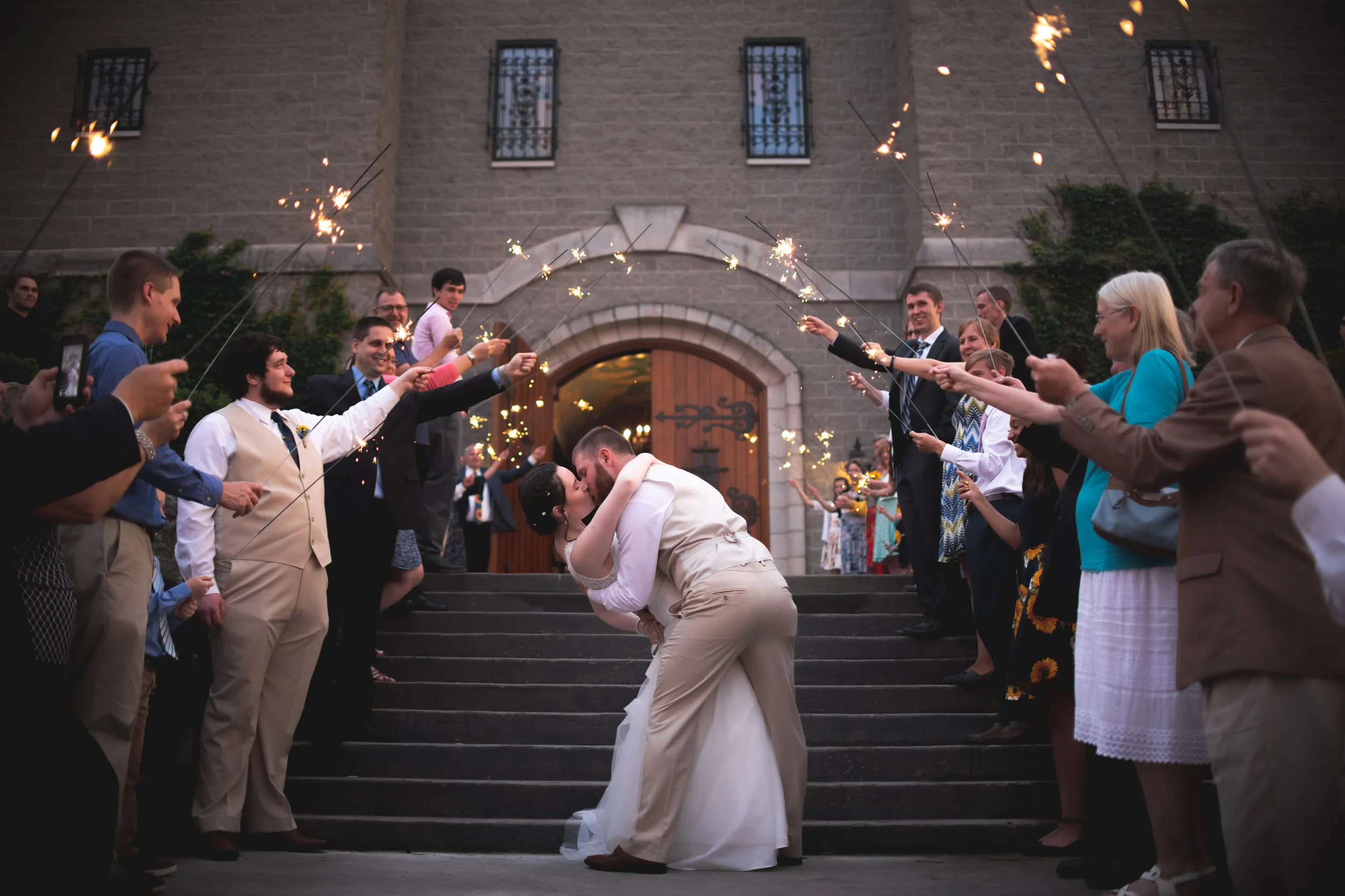 1718Anna&Eric5-25-19.jpg