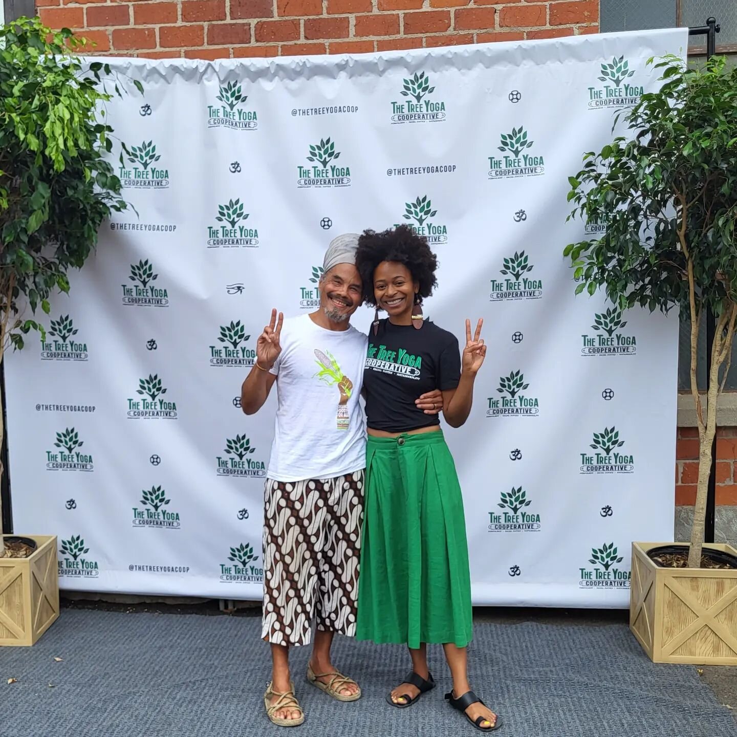SoLA Food Co-op @ the opening  of the Tree of Yoga Co-op
What an AMAZING, BEAUTIFUL Space.
#economicdevelopment #economicempowerment #cooplife